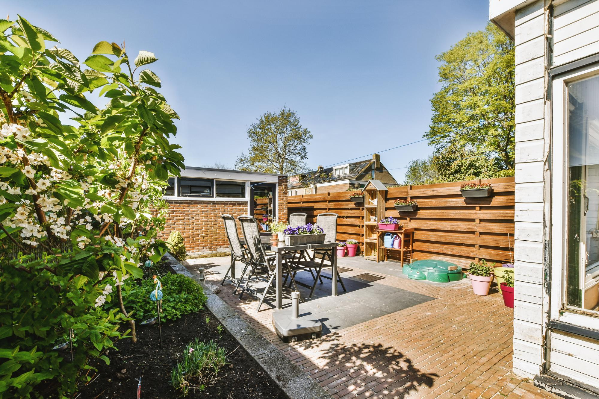 Plano Cottage Detail